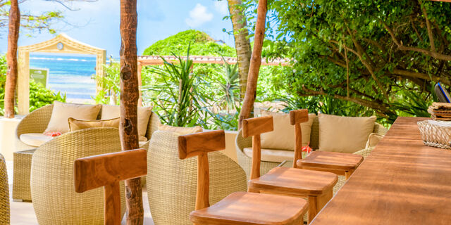 Beach Bar