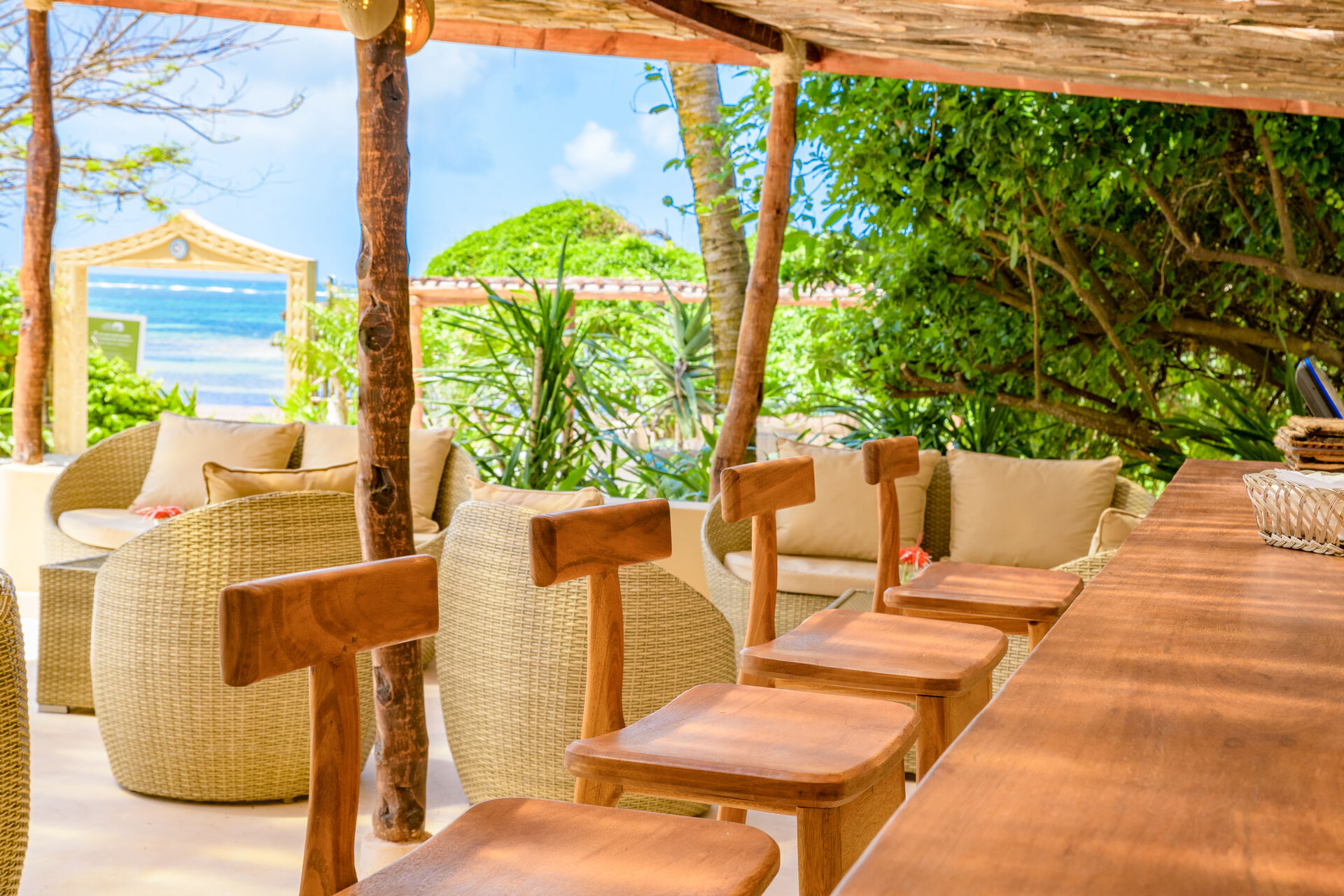 Beach Bar2